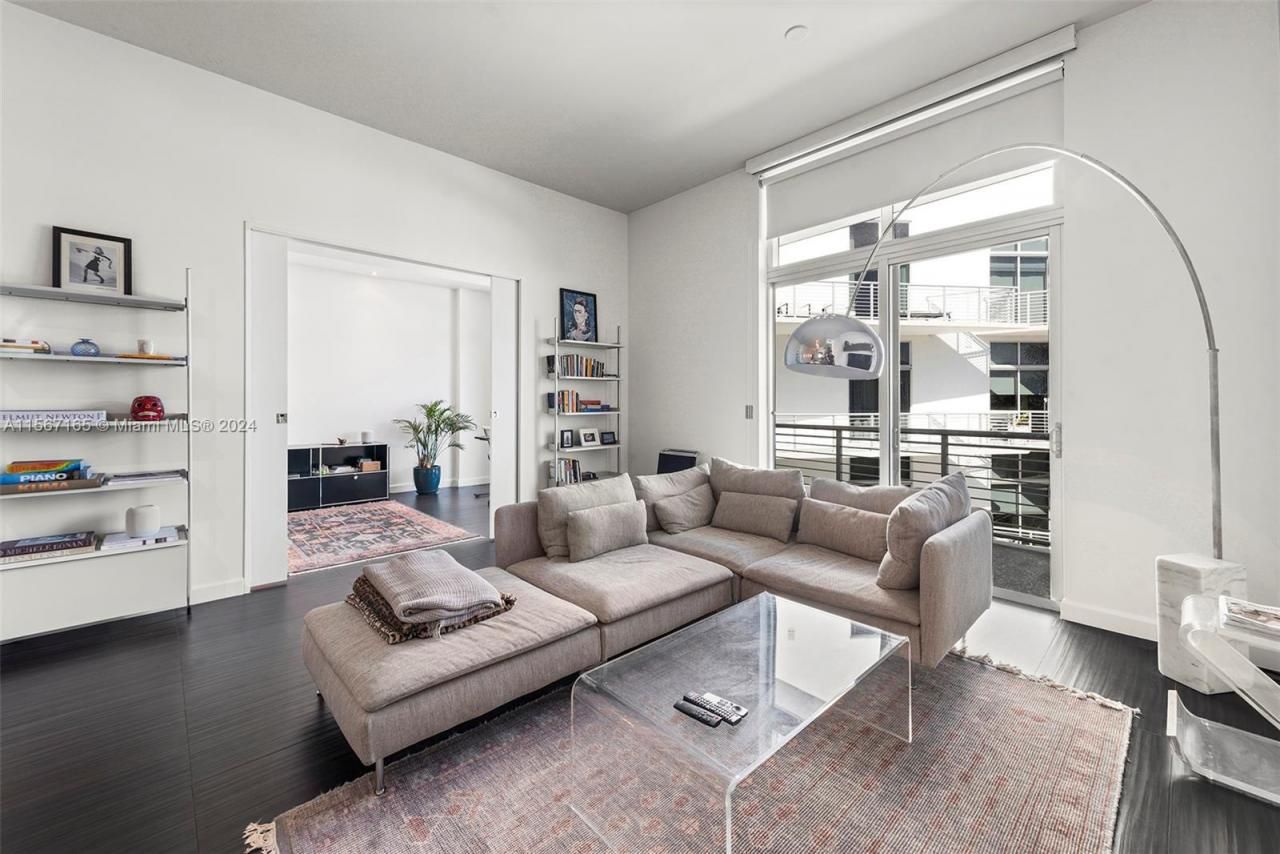 2001 Meridian Ave, Unit 517, Miami Beach, FL 33139 Photo