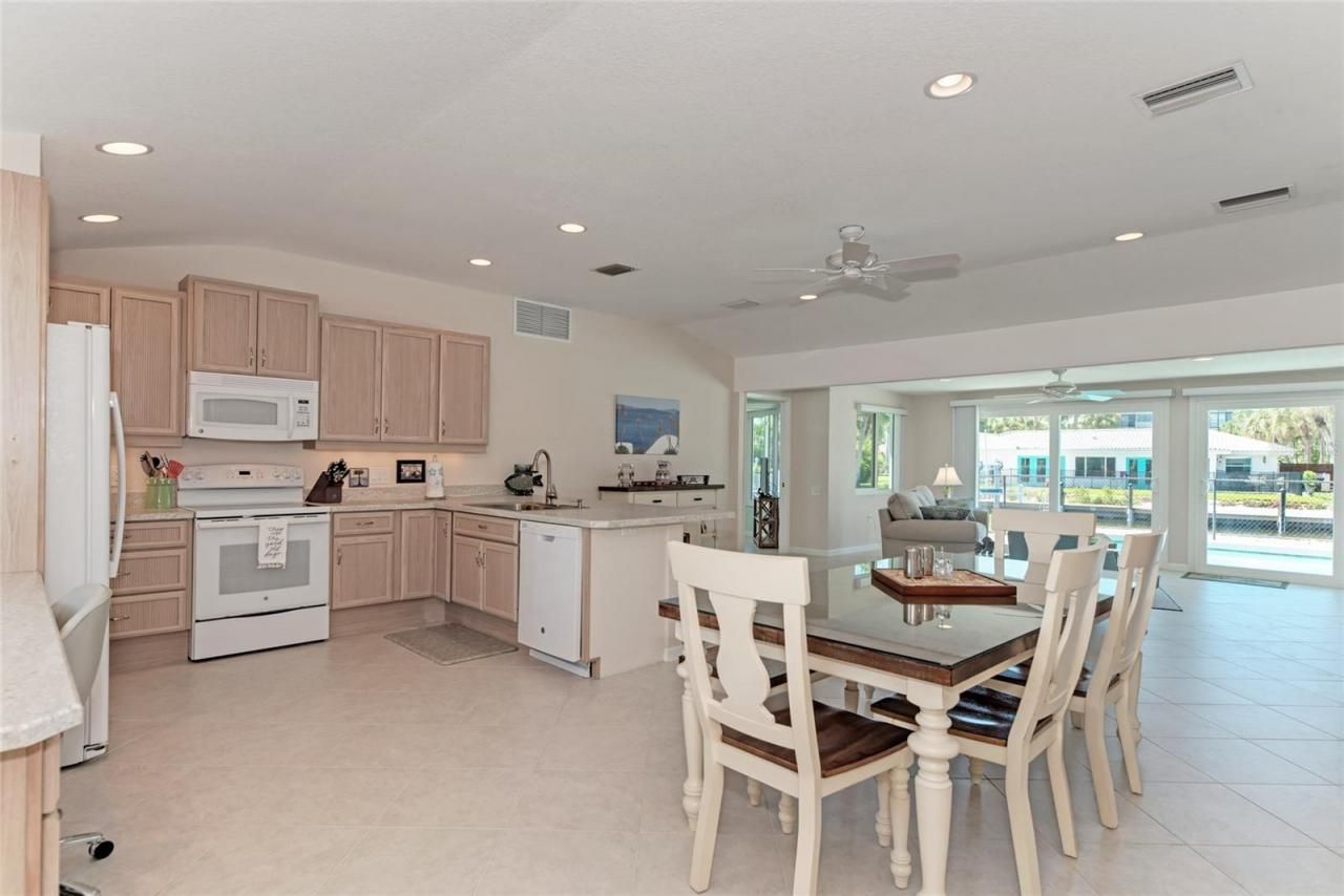 5577 Contento Drive, Sarasota, FL 34242 Photo