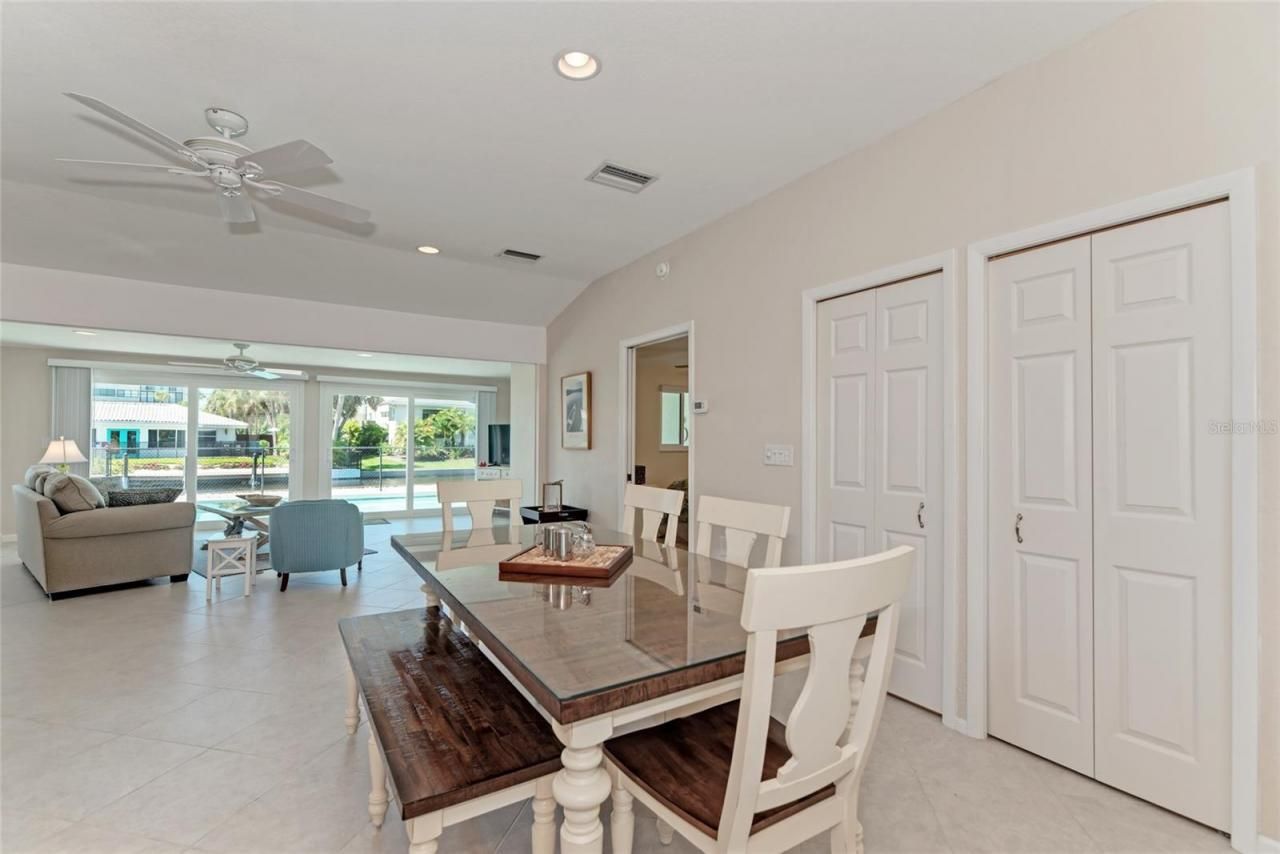 5577 Contento Drive, Sarasota, FL 34242 Photo