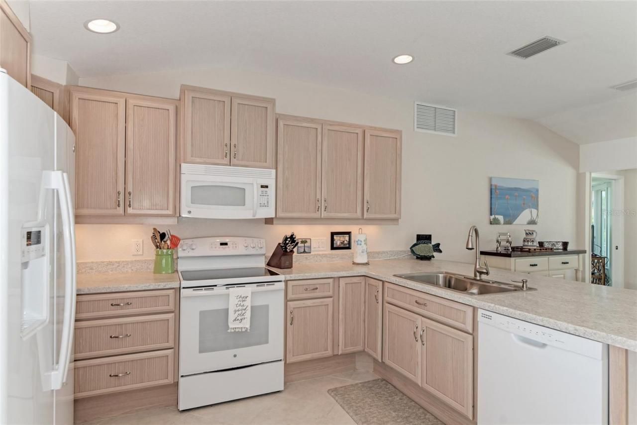 5577 Contento Drive, Sarasota, FL 34242 Photo