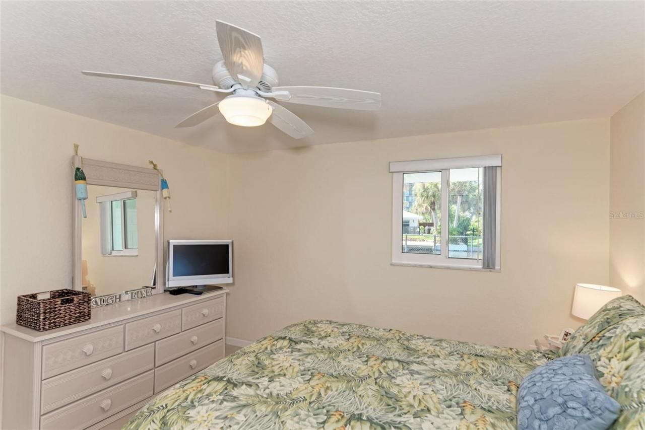 5577 Contento Drive, Sarasota, FL 34242 Photo