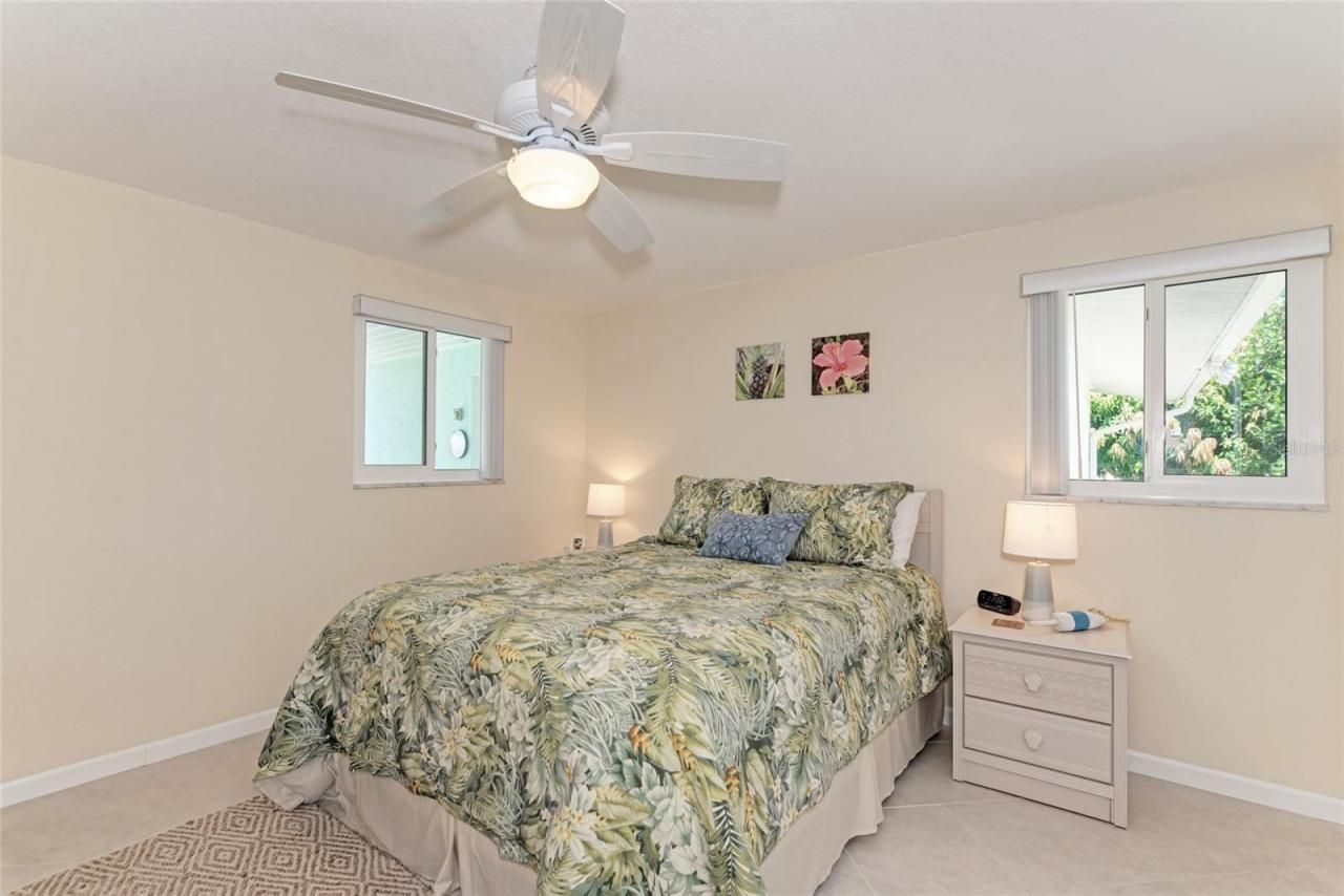 5577 Contento Drive, Sarasota, FL 34242 Photo