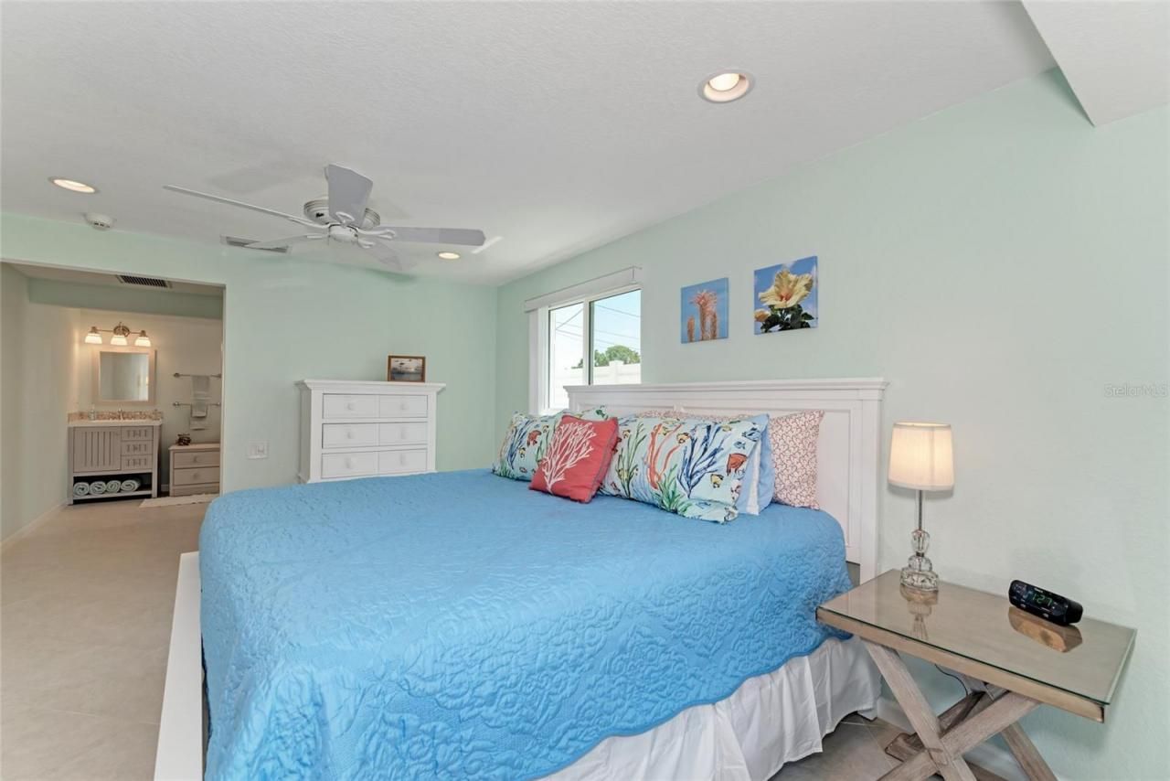 5577 Contento Drive, Sarasota, FL 34242 Photo