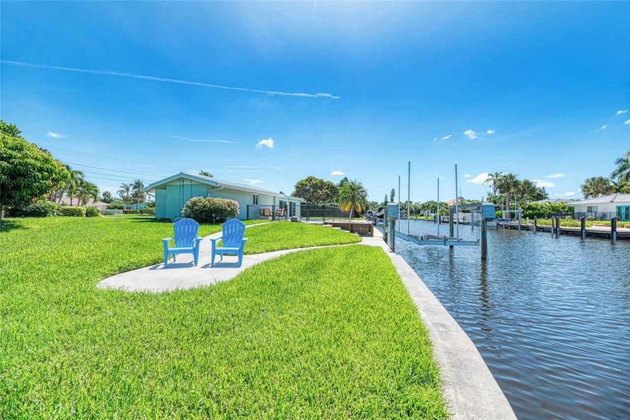 5577 Contento Drive, Sarasota, FL 34242 Photo