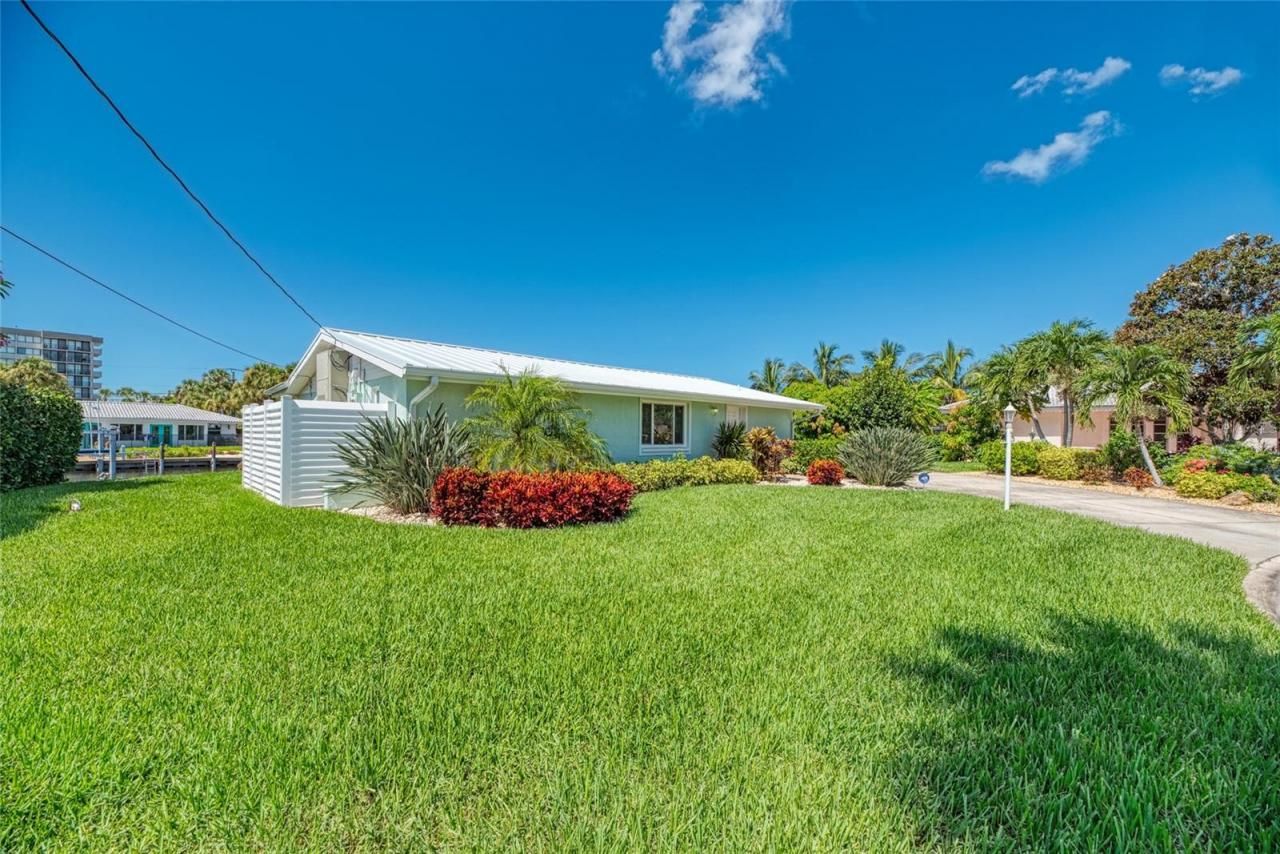 5577 Contento Drive, Sarasota, FL 34242 Photo