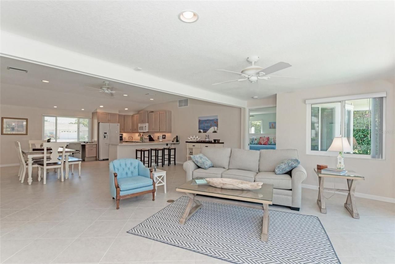 5577 Contento Drive, Sarasota, FL 34242 Photo