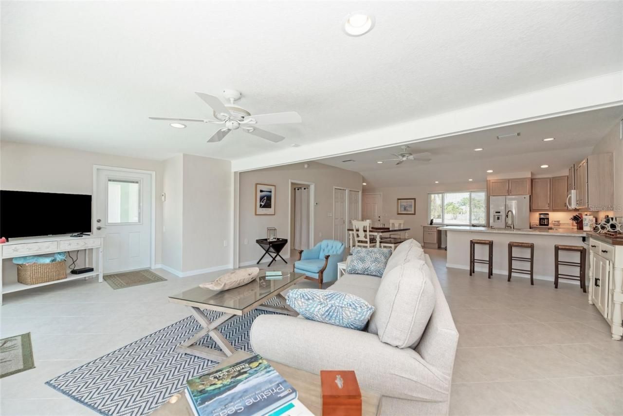 5577 Contento Drive, Sarasota, FL 34242 Photo