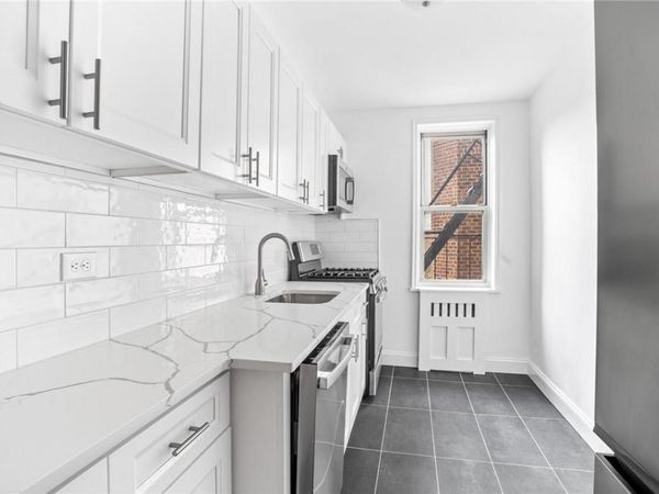 5640 Netherland Avenue, Unit 5D, Bronx, NY 10471