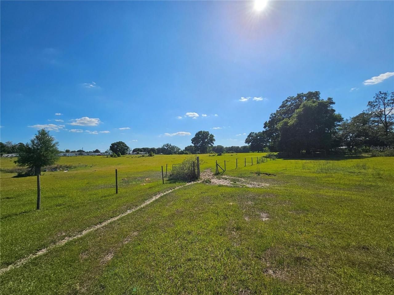 38646 Clinton Avenue, Dade City, FL 33525 Photo