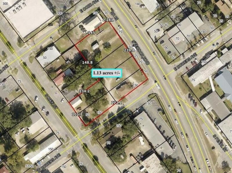 592 S Ferdon Boulevard, Crestview, FL 32536 Main Photo