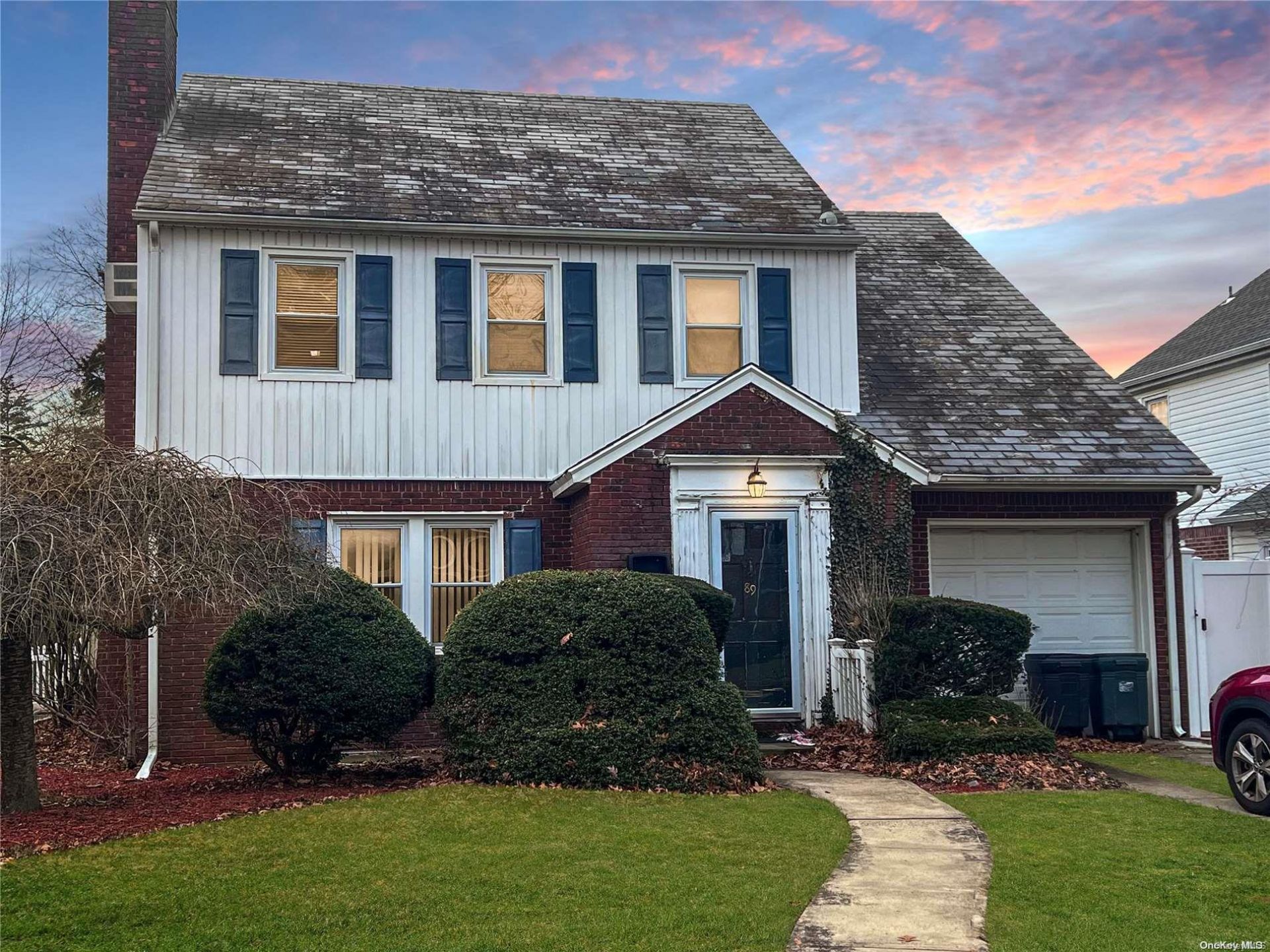 89 Delaware Avenue, Freeport, NY 11520 Main Photo