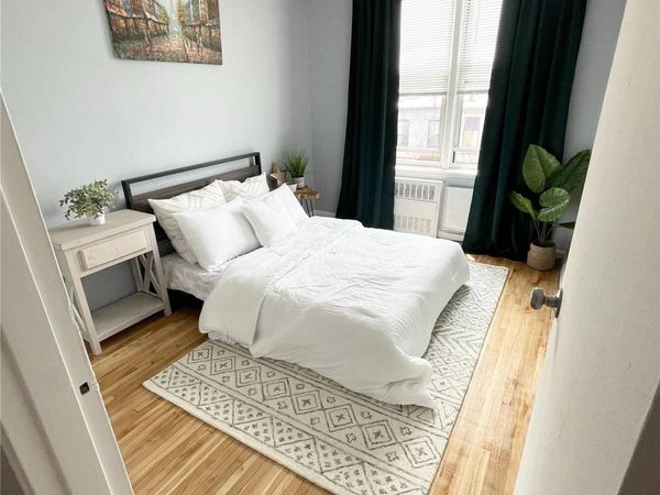 720 E31st, Unit 4k, Brooklyn, NY 11210