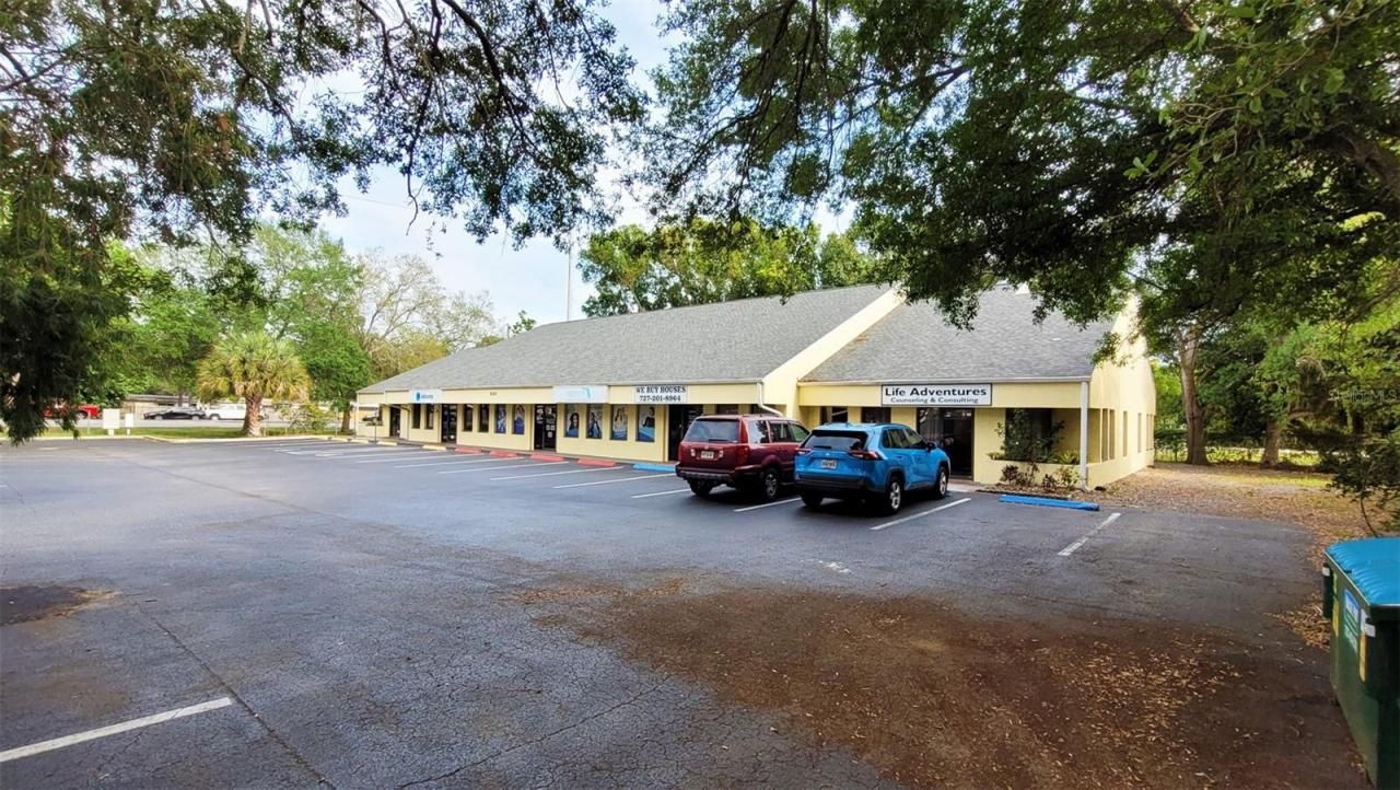 8588 Starkey Road, Seminole, FL 33777 Photo