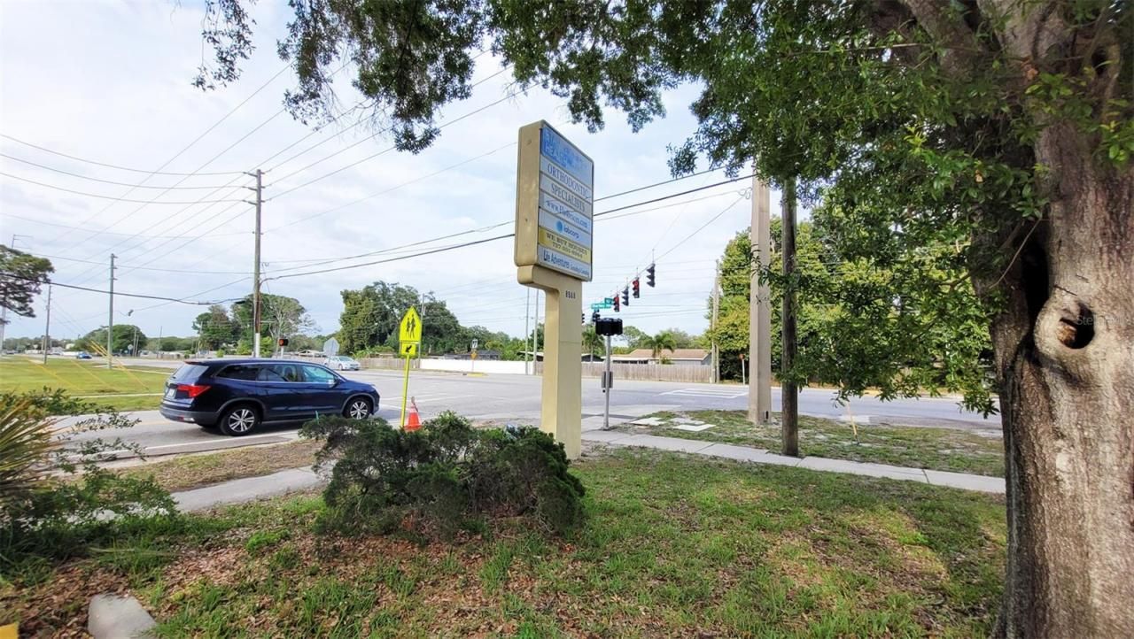 8588 Starkey Road, Seminole, FL 33777 Photo