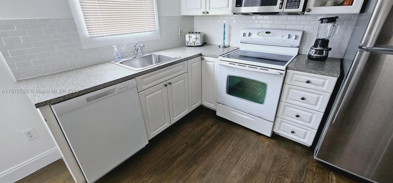 842 Meridian Ave, Unit 3D, Miami Beach, FL 33139 Photo