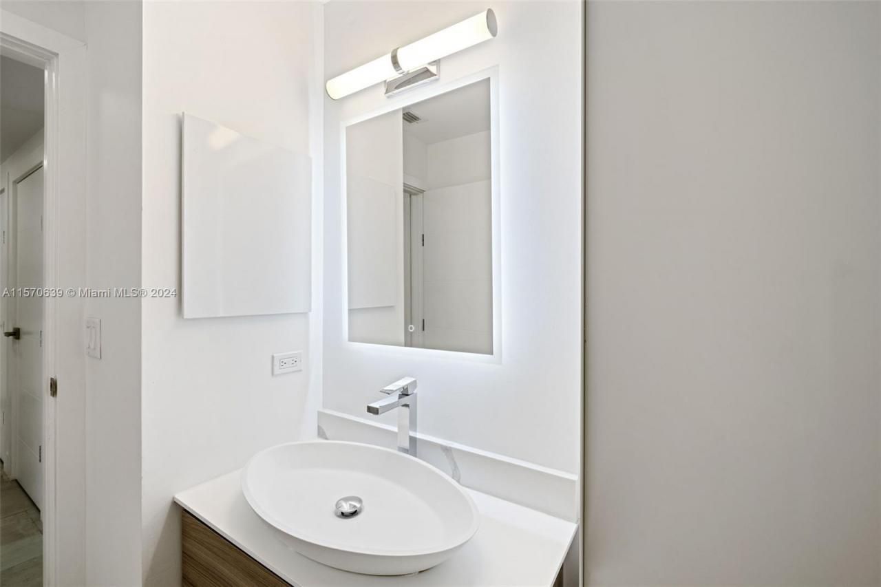 19144 Fisher Island Dr, Unit 19144, Miami Beach, FL 33109 Photo