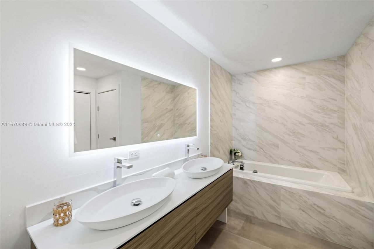 19144 Fisher Island Dr, Unit 19144, Miami Beach, FL 33109 Photo