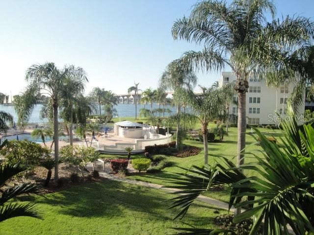 6061 Bahia Del Mar Circle, Unit 347, Saint Petersburg, FL 33715 Photo