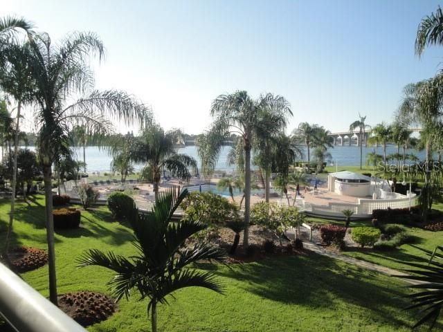 6061 Bahia Del Mar Circle, Unit 347, Saint Petersburg, FL 33715 Photo