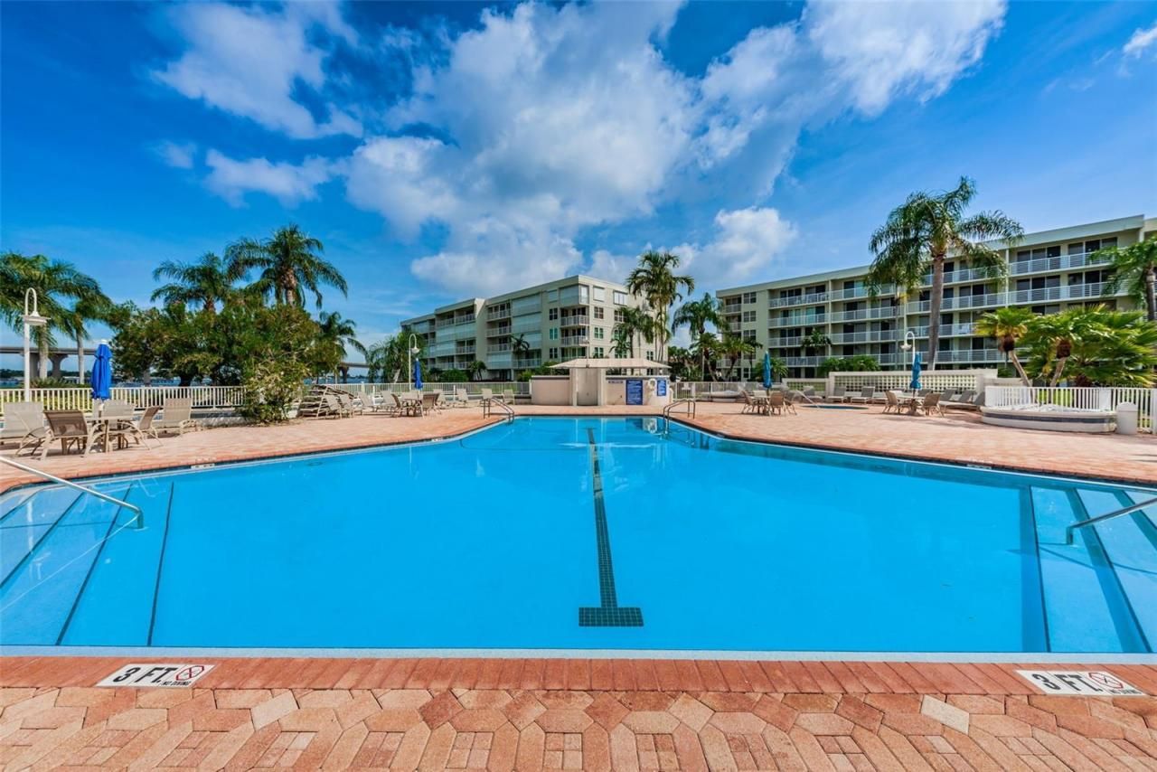 6061 Bahia Del Mar Circle, Unit 347, Saint Petersburg, FL 33715 Photo