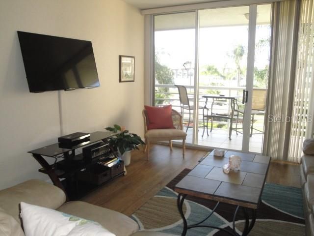 6061 Bahia Del Mar Circle, Unit 347, Saint Petersburg, FL 33715 Photo