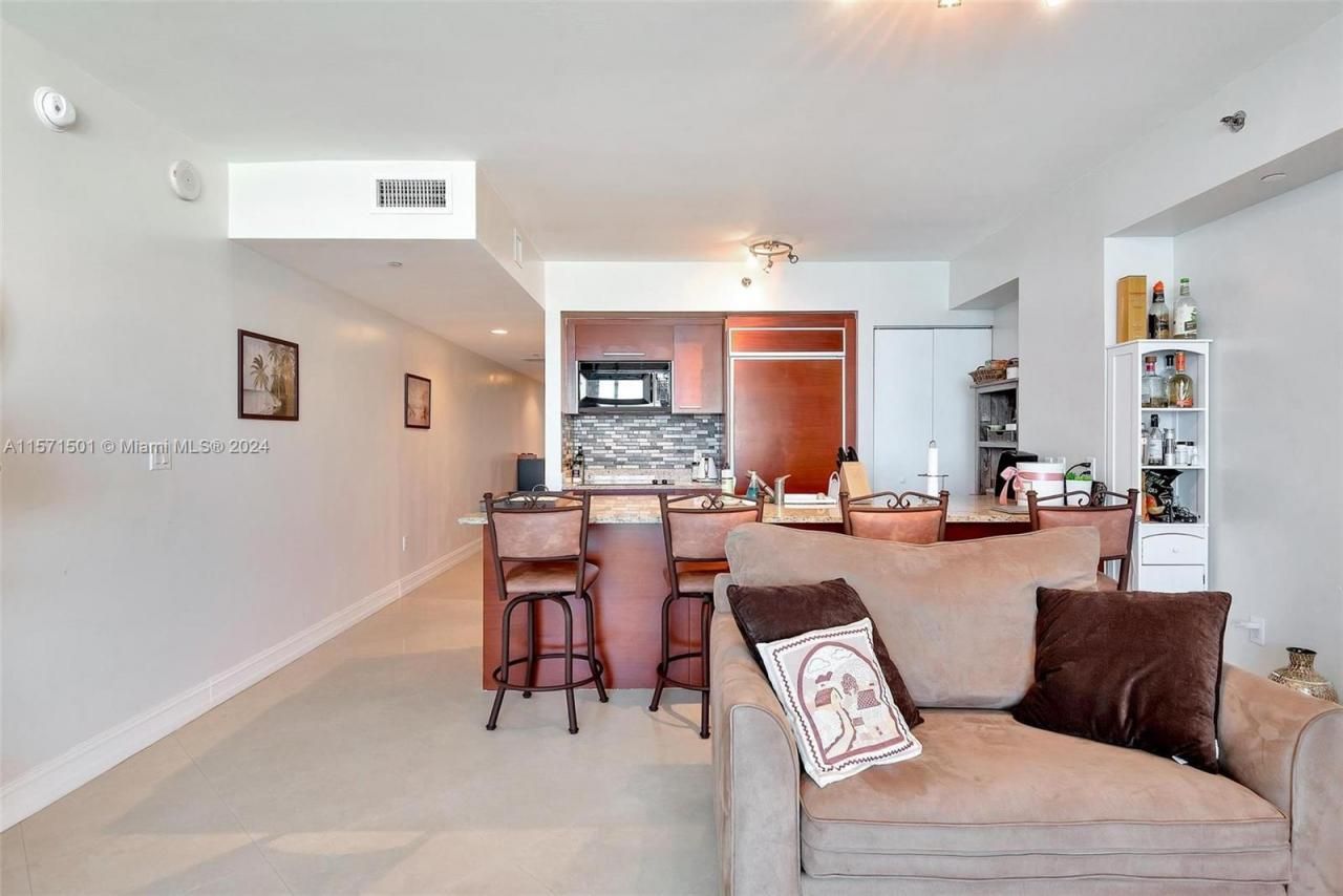 1830 S Ocean Dr, Unit 4709, Hallandale Beach, FL 33009 Photo