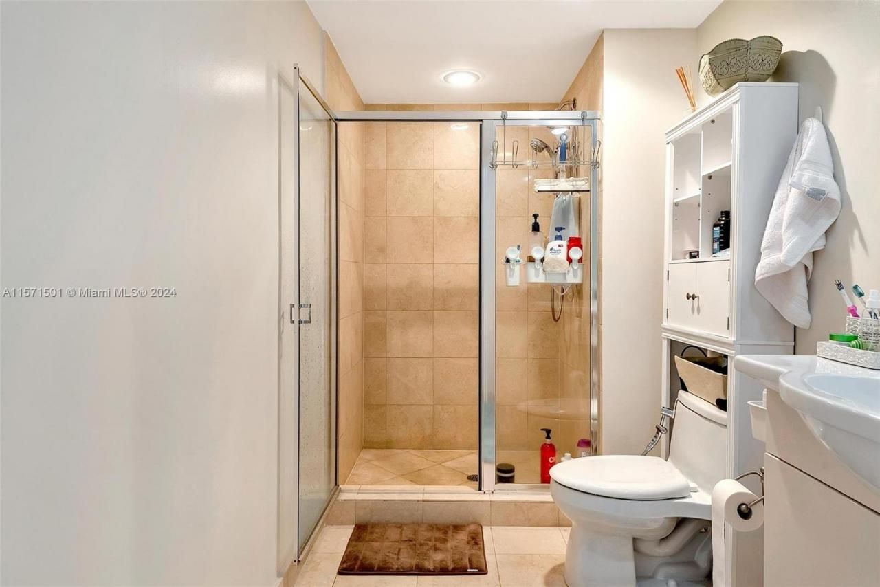 1830 S Ocean Dr, Unit 4709, Hallandale Beach, FL 33009 Photo