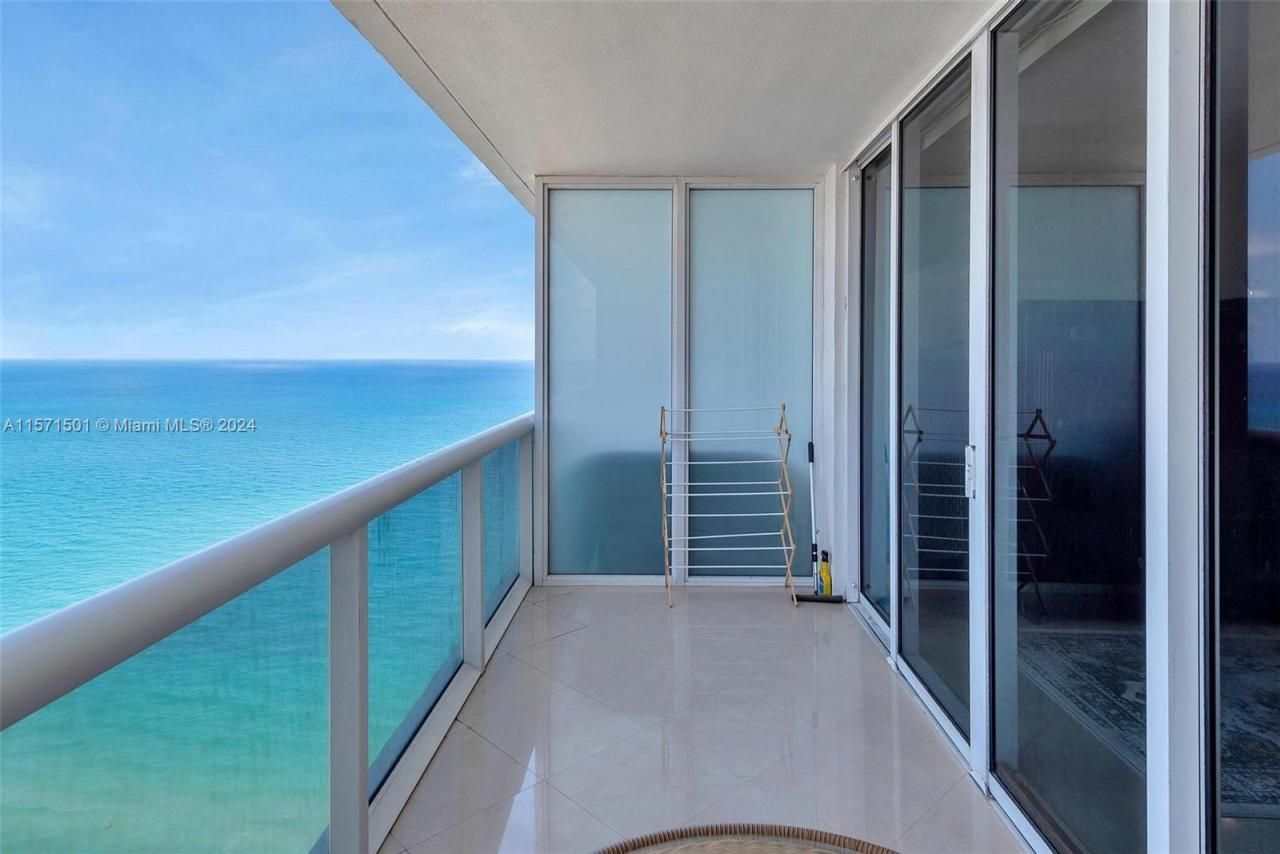 1830 S Ocean Dr, Unit 4709, Hallandale Beach, FL 33009 Photo