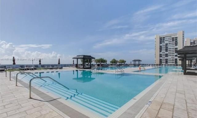 1830 S Ocean Dr, Unit 4709, Hallandale Beach, FL 33009 Photo