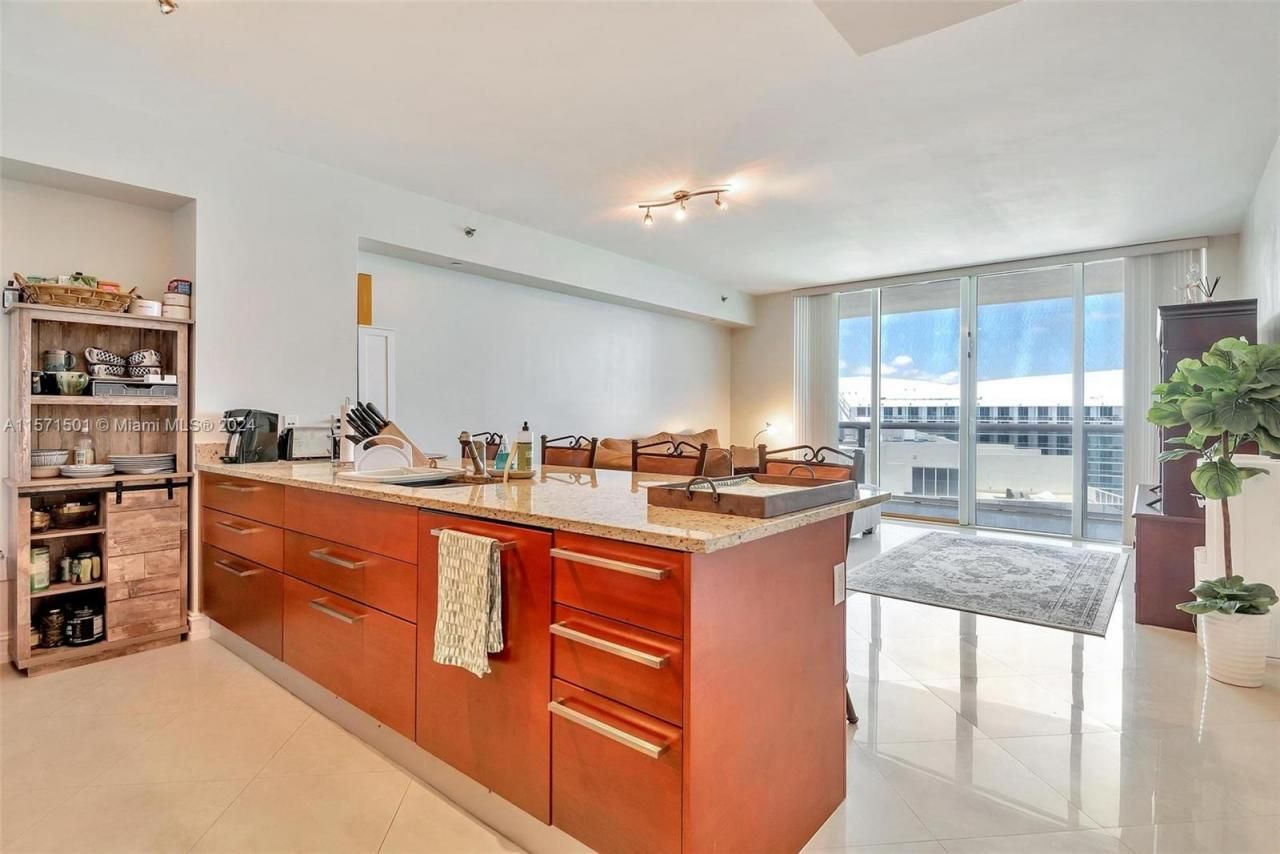 1830 S Ocean Dr, Unit 4709, Hallandale Beach, FL 33009 Photo