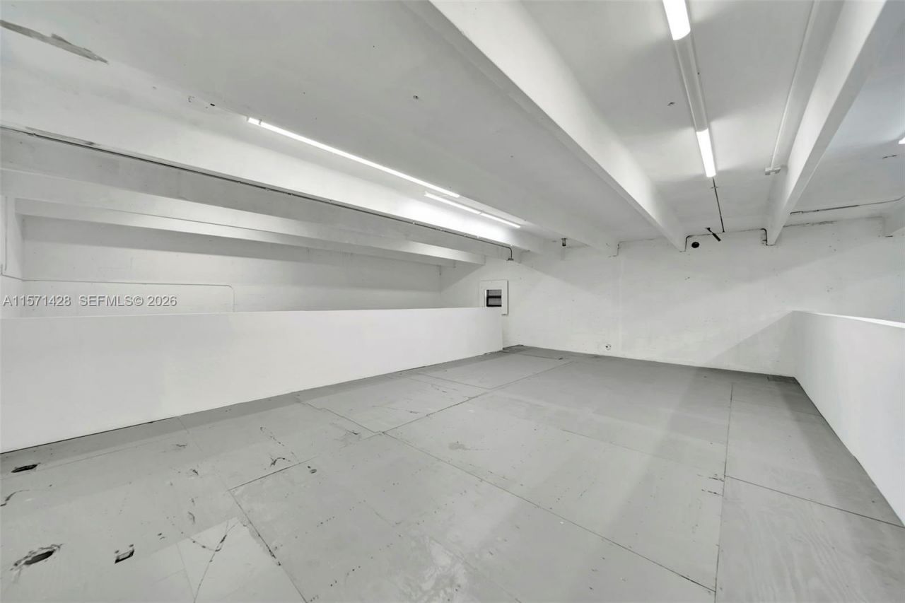 67 NW 166th St, Miami, FL 33169 Photo