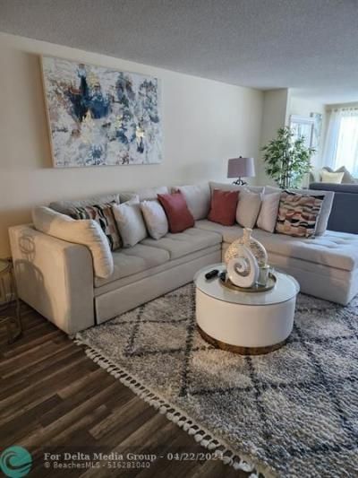 9655 N Belfort Cir, Unit 211, Tamarac, FL 33321 Photo