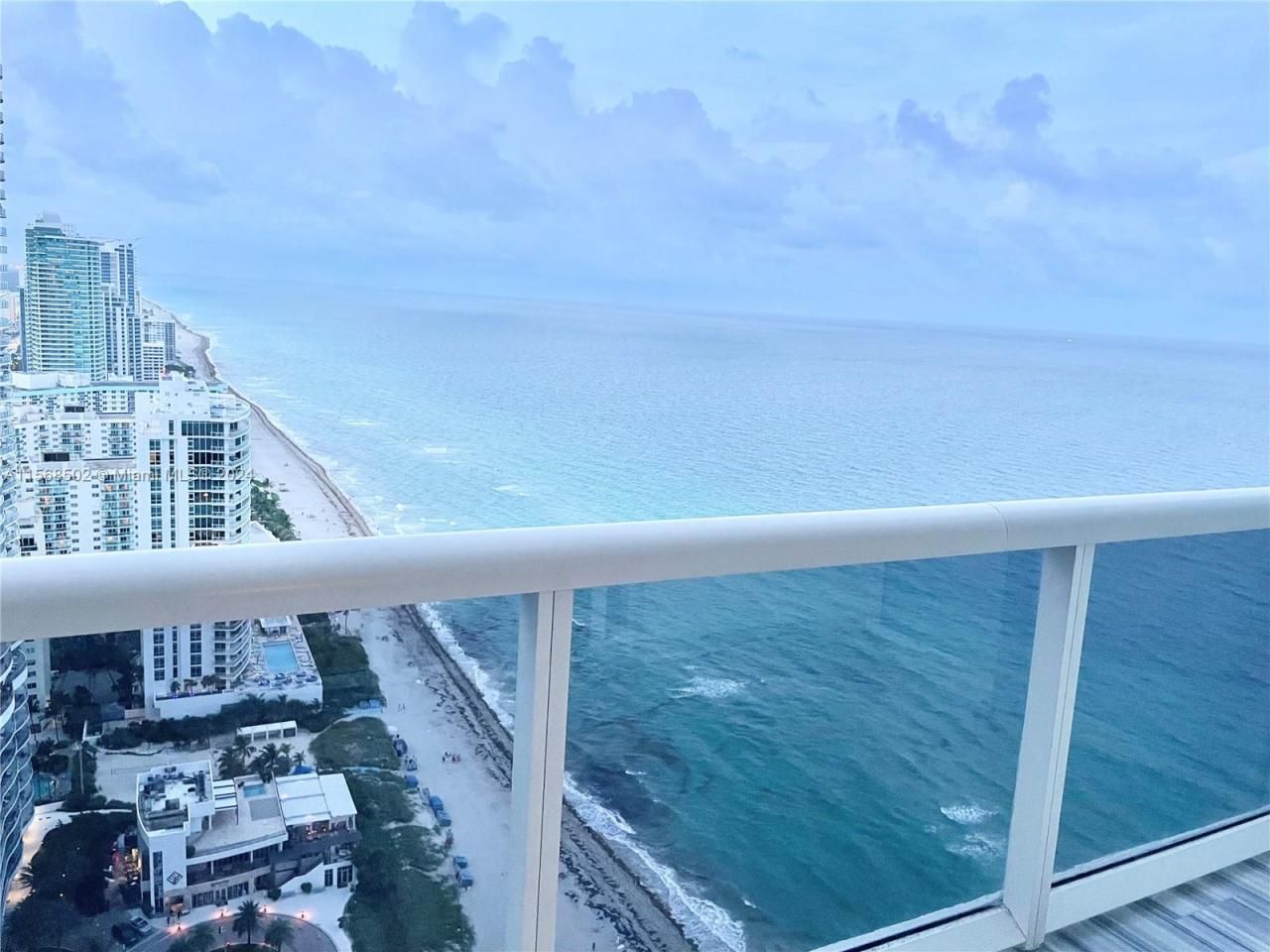 1830 S Ocean Dr, Unit 3812, Hallandale Beach, FL 33009 Photo