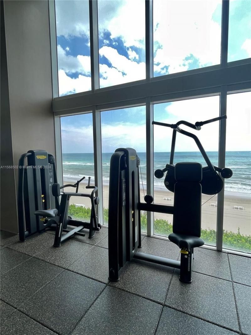 1830 S Ocean Dr, Unit 3812, Hallandale Beach, FL 33009 Photo