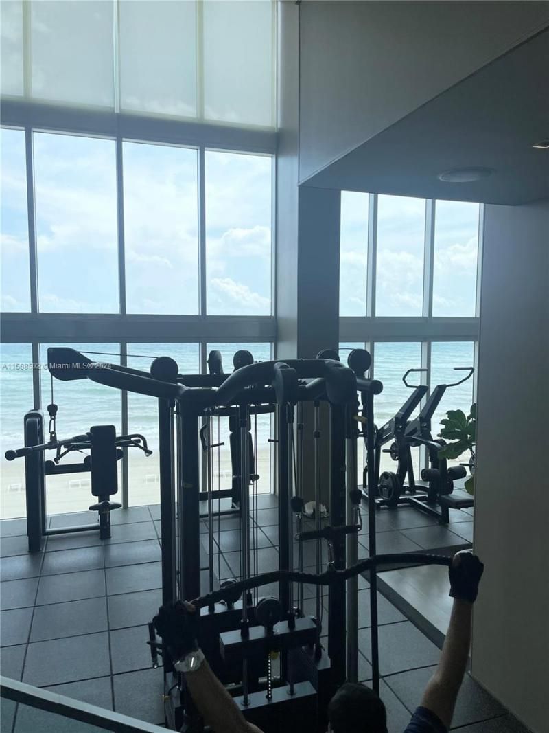 1830 S Ocean Dr, Unit 3812, Hallandale Beach, FL 33009 Photo