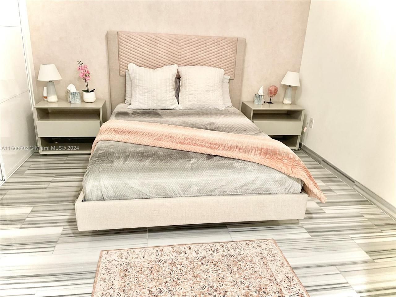 1830 S Ocean Dr, Unit 3812, Hallandale Beach, FL 33009 Photo