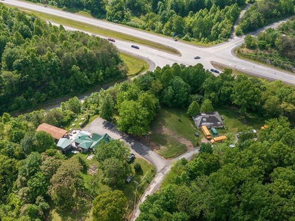 211 Oscar White, Lansing, WV 25862