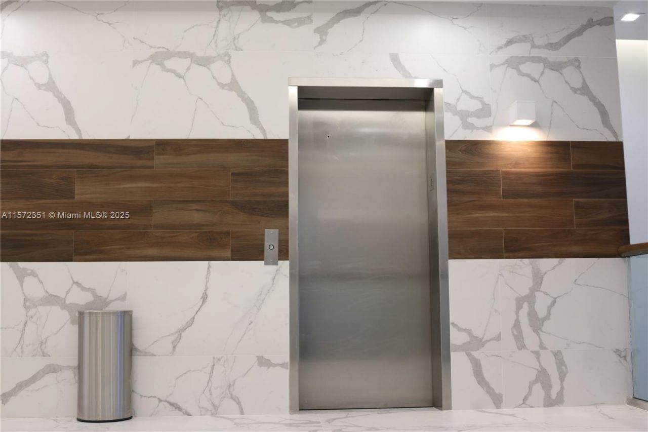 14261 Commerce Way, Unit 100, Miami Lakes, FL 33016 Photo