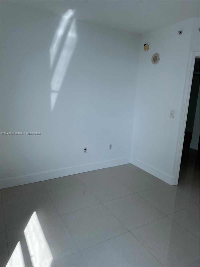 9201 Collins Ave, Unit 524, Surfside, FL 33154 Photo