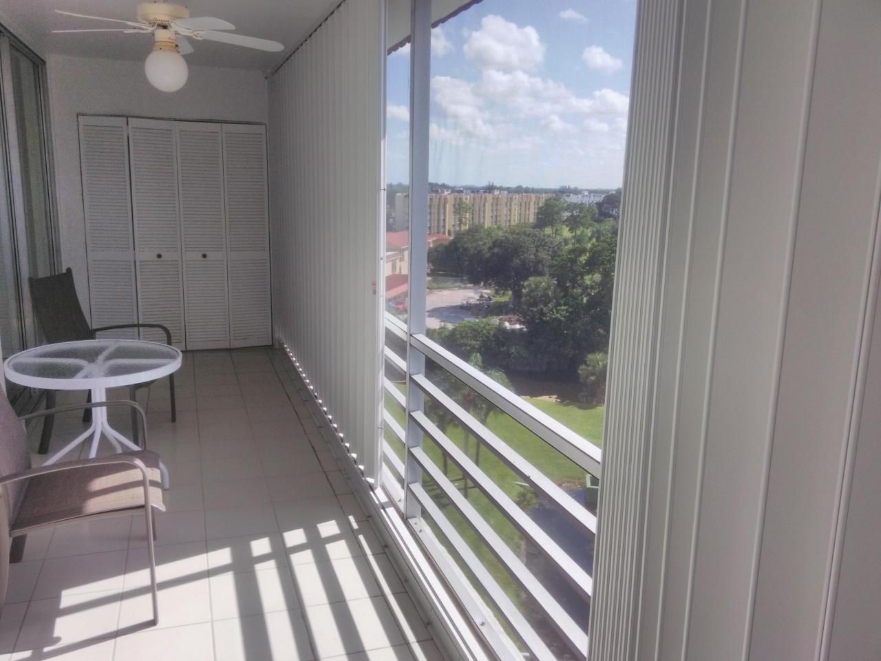 3465 Via Poinciana, Unit 806, Lake Worth, FL 33467 Photo