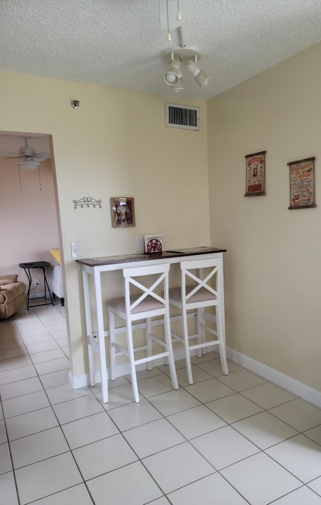 3465 Via Poinciana, Unit 806, Lake Worth, FL 33467 Photo
