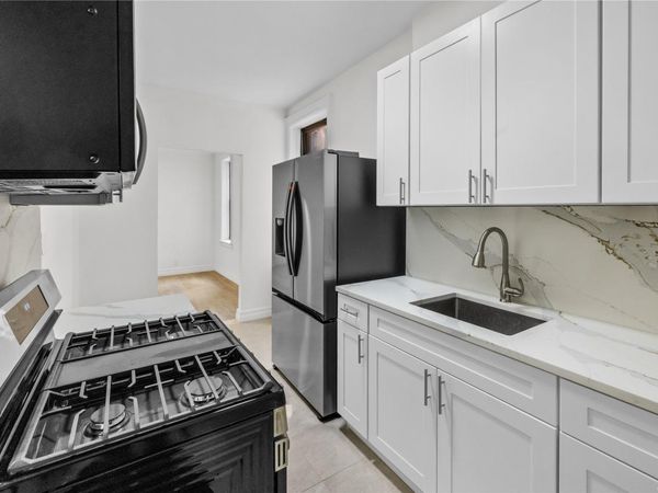 37-20 81st Street, Unit 3r, Jackson Heights, NY 11372