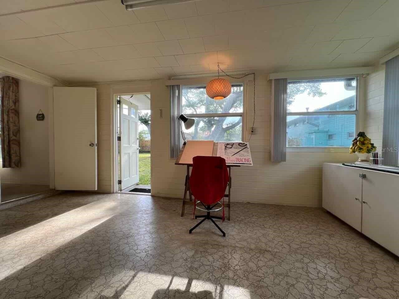 535 S Peninsula Avenue, New Smyrna Beach, FL 32169 Photo