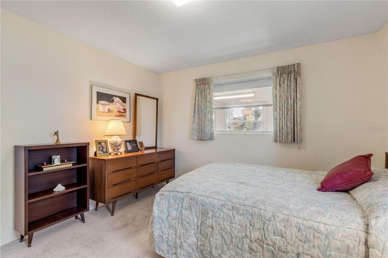 535 S Peninsula Avenue, New Smyrna Beach, FL 32169 Photo