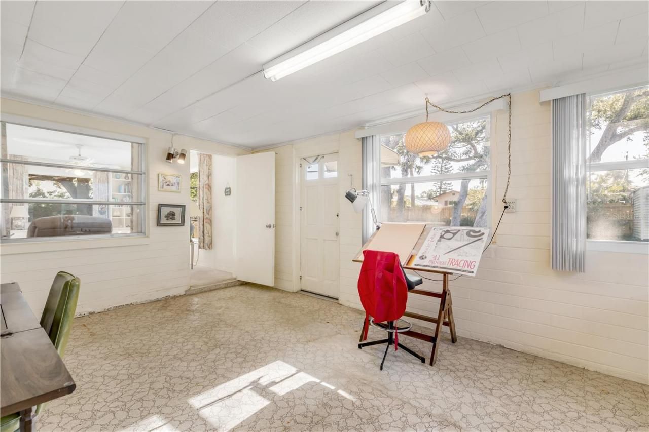 535 S Peninsula Avenue, New Smyrna Beach, FL 32169 Photo