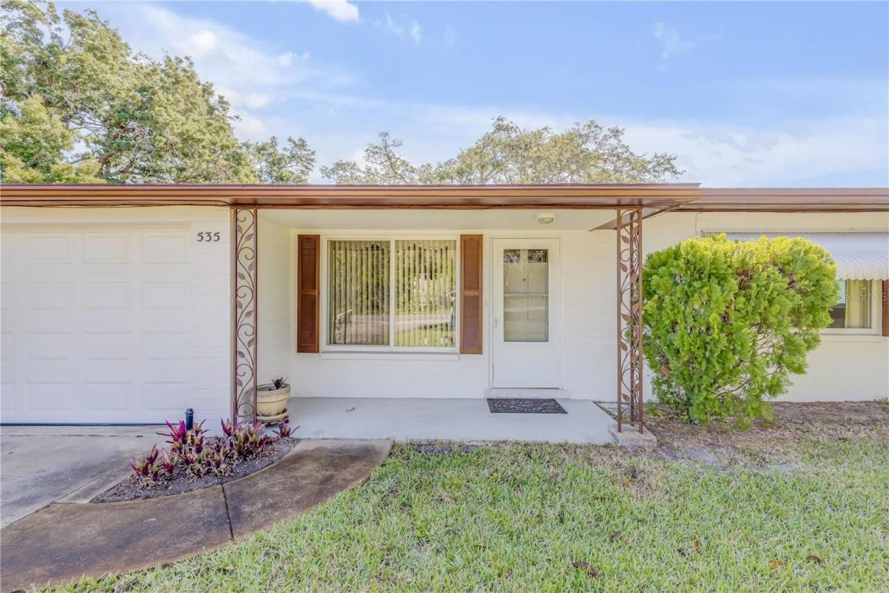 535 S Peninsula Avenue, New Smyrna Beach, FL 32169 Photo