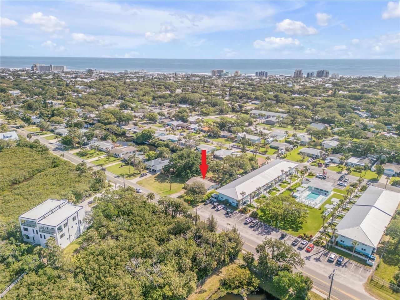 535 S Peninsula Avenue, New Smyrna Beach, FL 32169 Photo