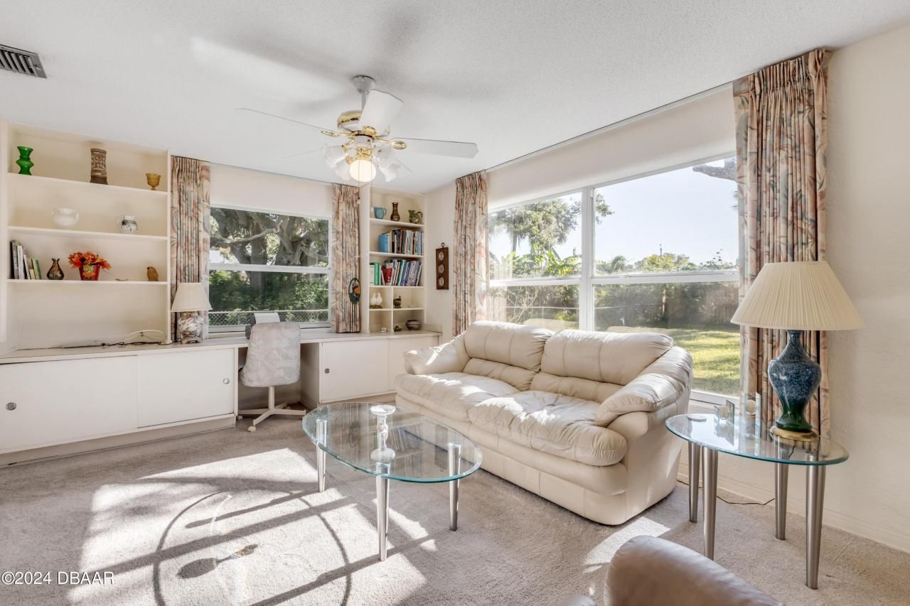 535 S Peninsula Avenue, New Smyrna Beach, FL 32169 Photo