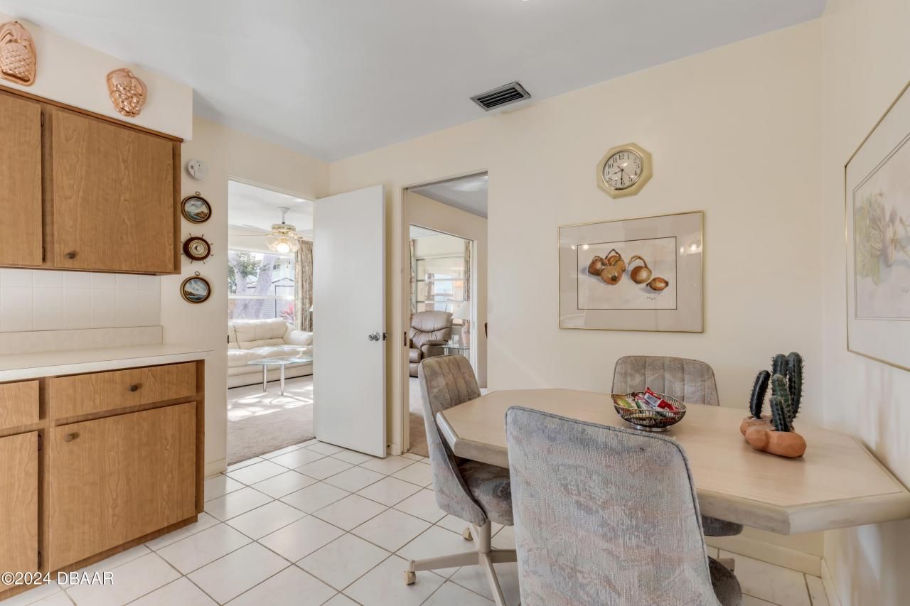 535 S Peninsula Avenue, New Smyrna Beach, FL 32169 Photo