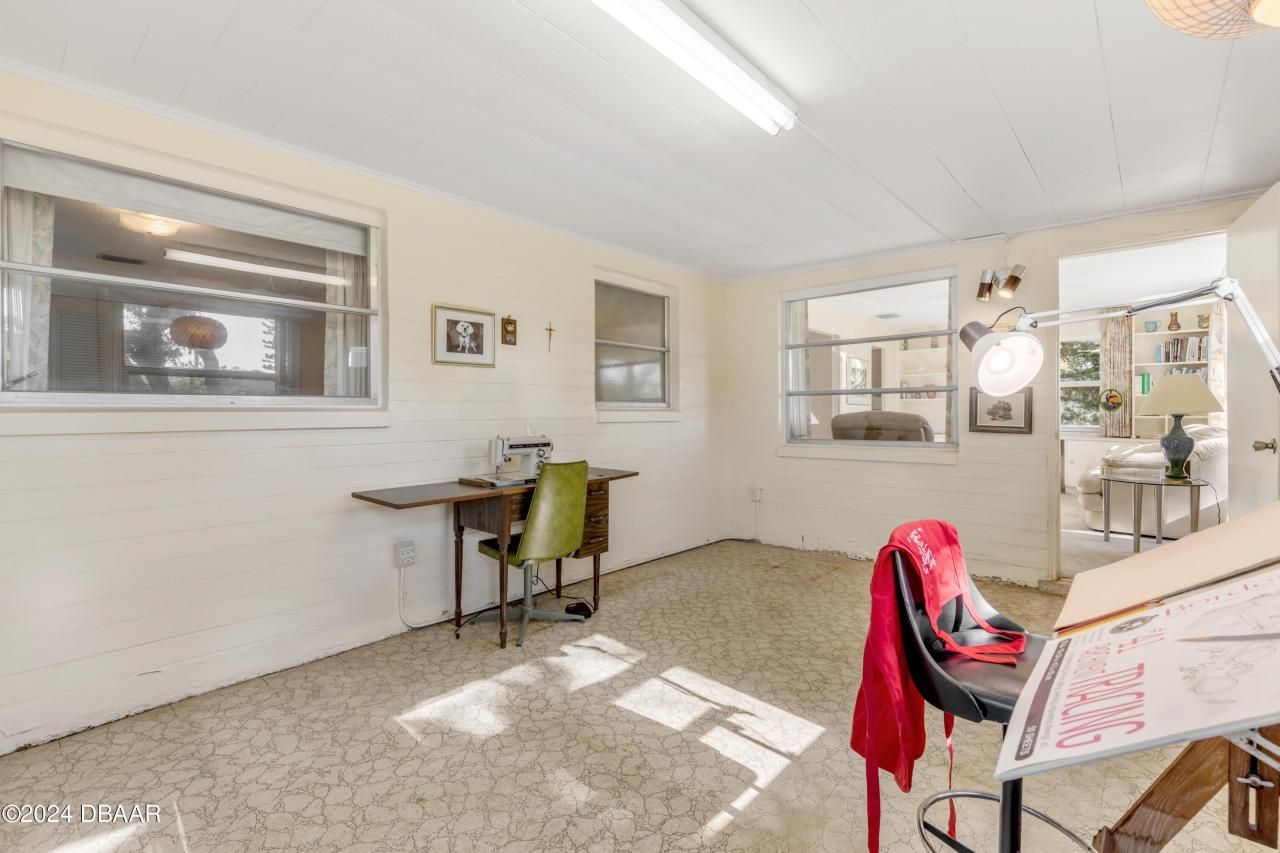 535 S Peninsula Avenue, New Smyrna Beach, FL 32169 Photo